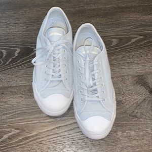 Converse (Like New)